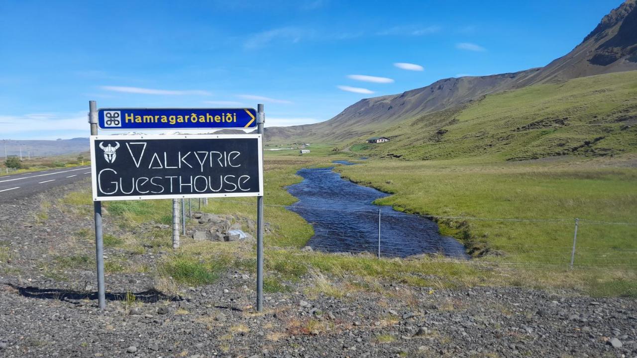 Valkyrie Guesthouse - 1Km From Seljalandsfoss Hvolsvöllur Extérieur photo